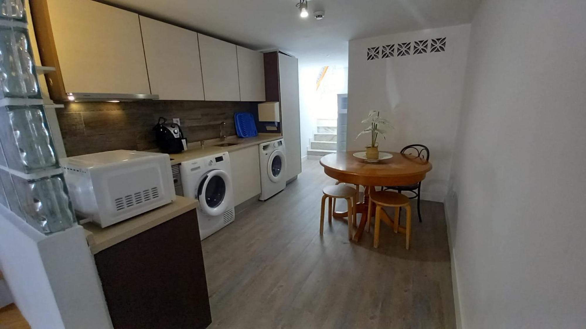Alvito Guest House - Comfortable Room With Private Bathroom Lisbon Bagian luar foto